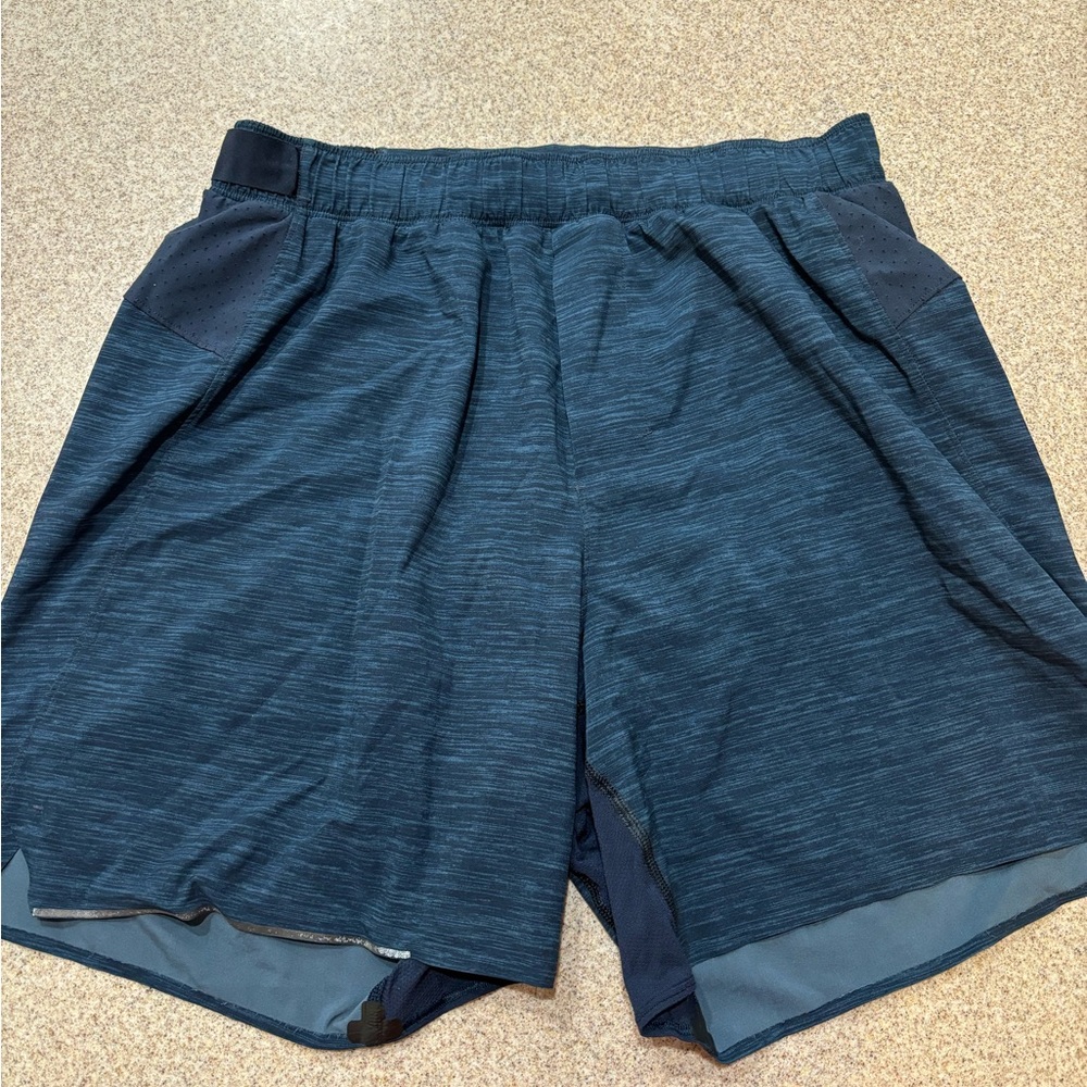 lululemon athletica Men's Performance Shorts - Navy Heather